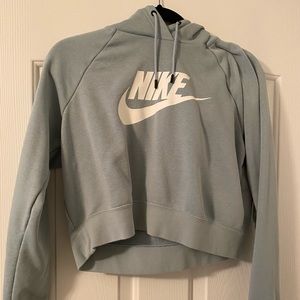 Light Blue Cropped Nike Sweatshirt // Size M